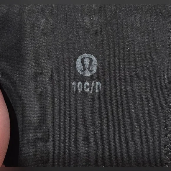 Lululemon Stash It All Black Bra Size 10 C/D - Picture 5 of 8